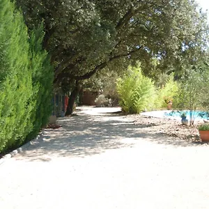 https://lenclos-serignan-du-comtat.fr-provencehotel.com